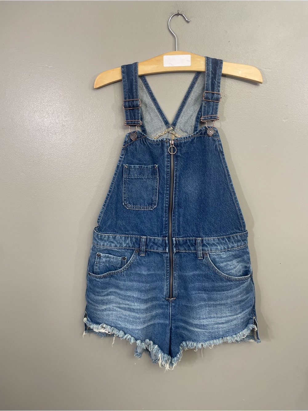 Free People We The Free Sunkissed Denim Short Zip Front Jean Overalls Size 10